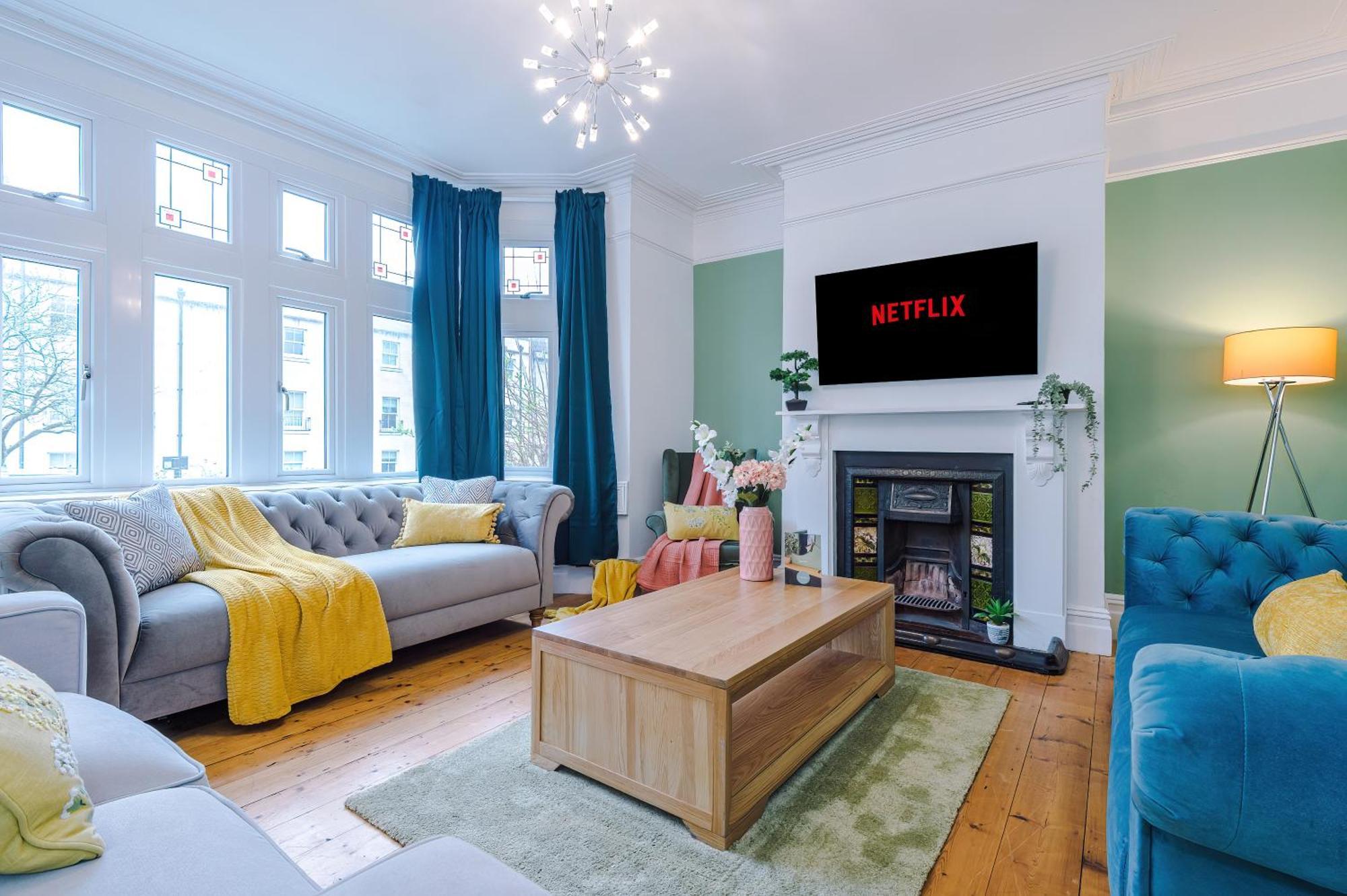 Incredible - Five Bedroom - 7 Actual Beds - 6 Bathroom House By Purestay - Central Bath With Parking Bagian luar foto