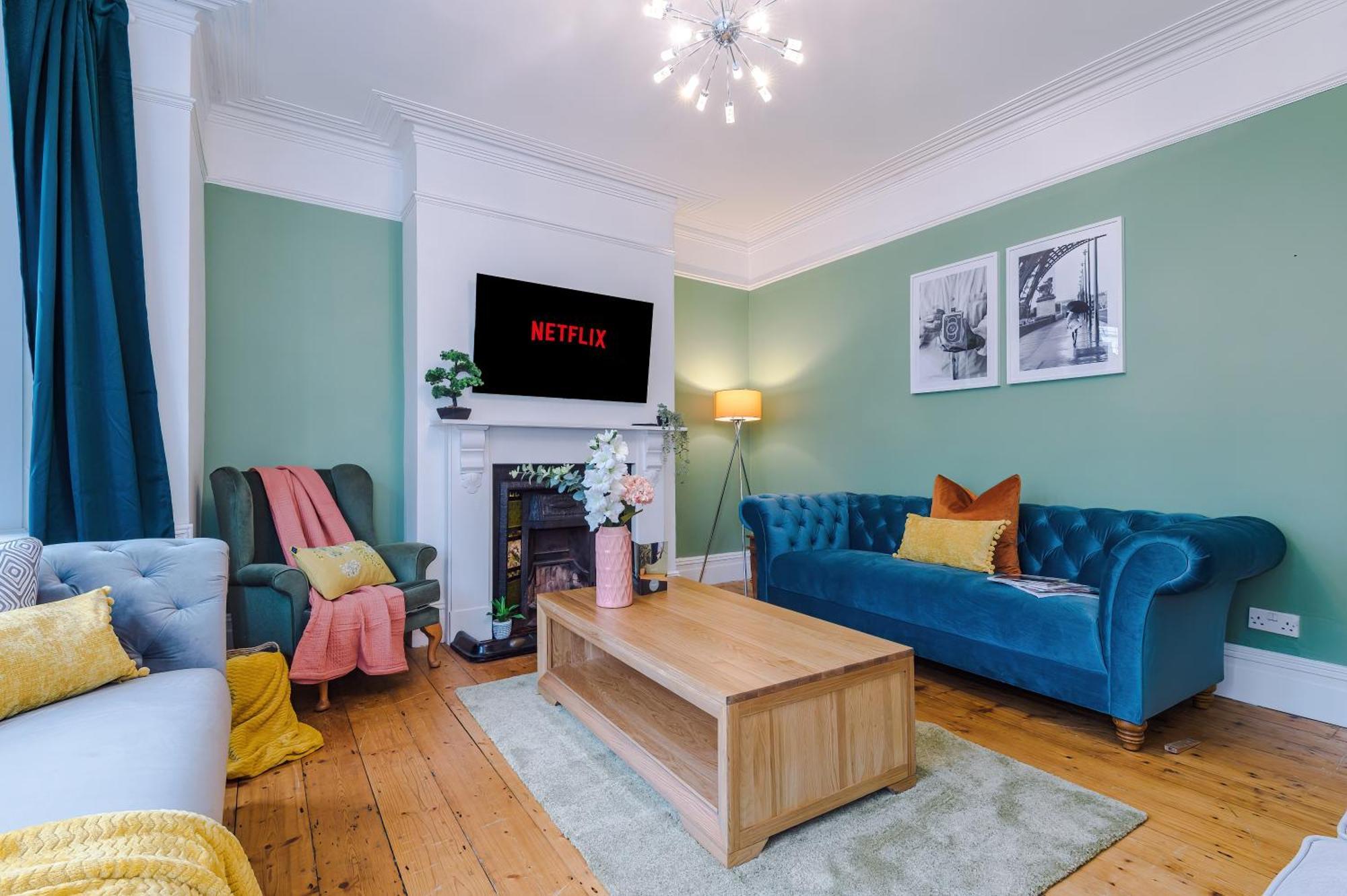 Incredible - Five Bedroom - 7 Actual Beds - 6 Bathroom House By Purestay - Central Bath With Parking Bagian luar foto