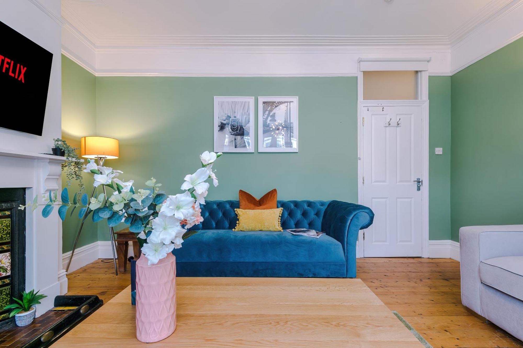 Incredible - Five Bedroom - 7 Actual Beds - 6 Bathroom House By Purestay - Central Bath With Parking Bagian luar foto