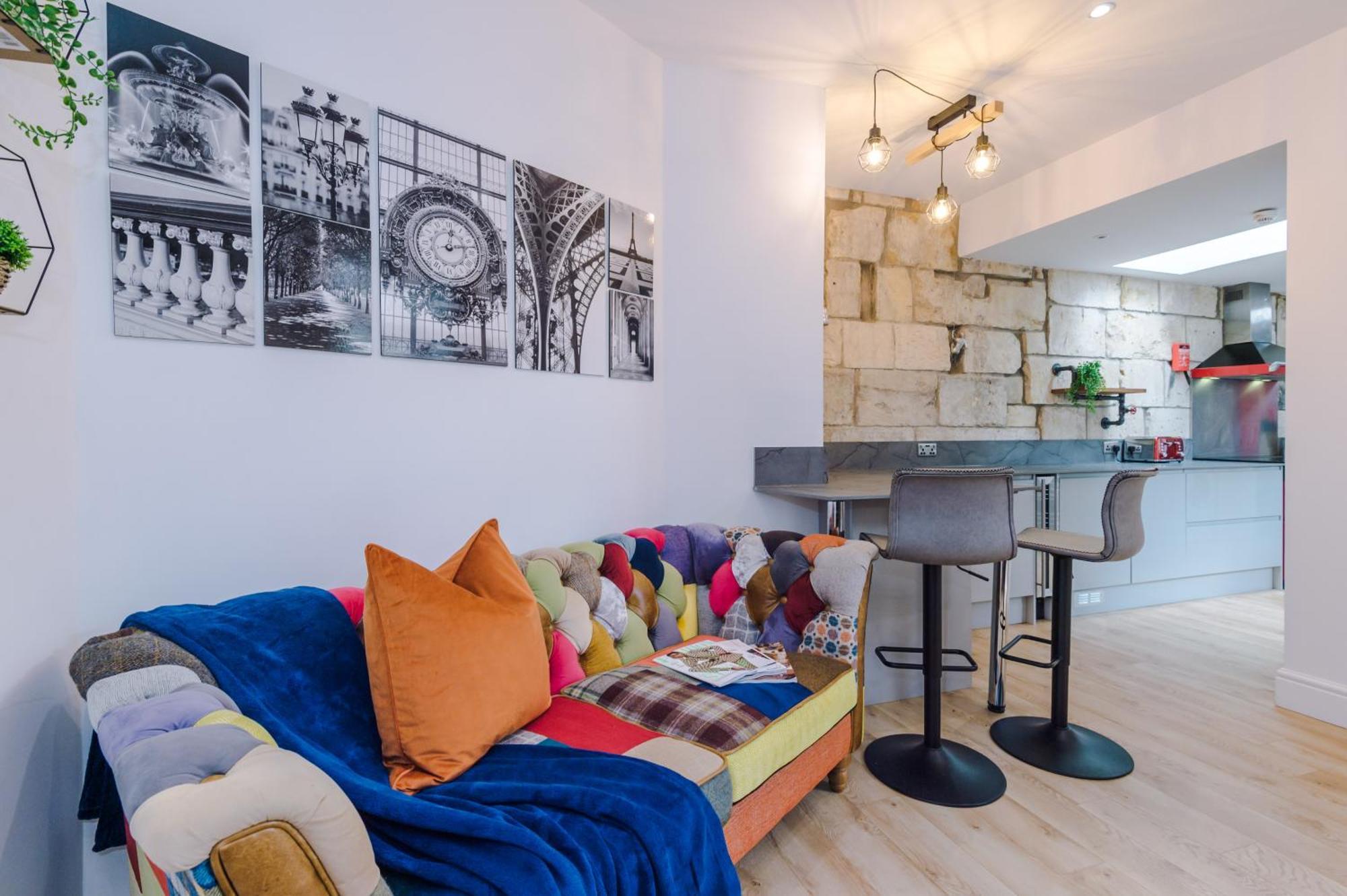 Incredible - Five Bedroom - 7 Actual Beds - 6 Bathroom House By Purestay - Central Bath With Parking Bagian luar foto
