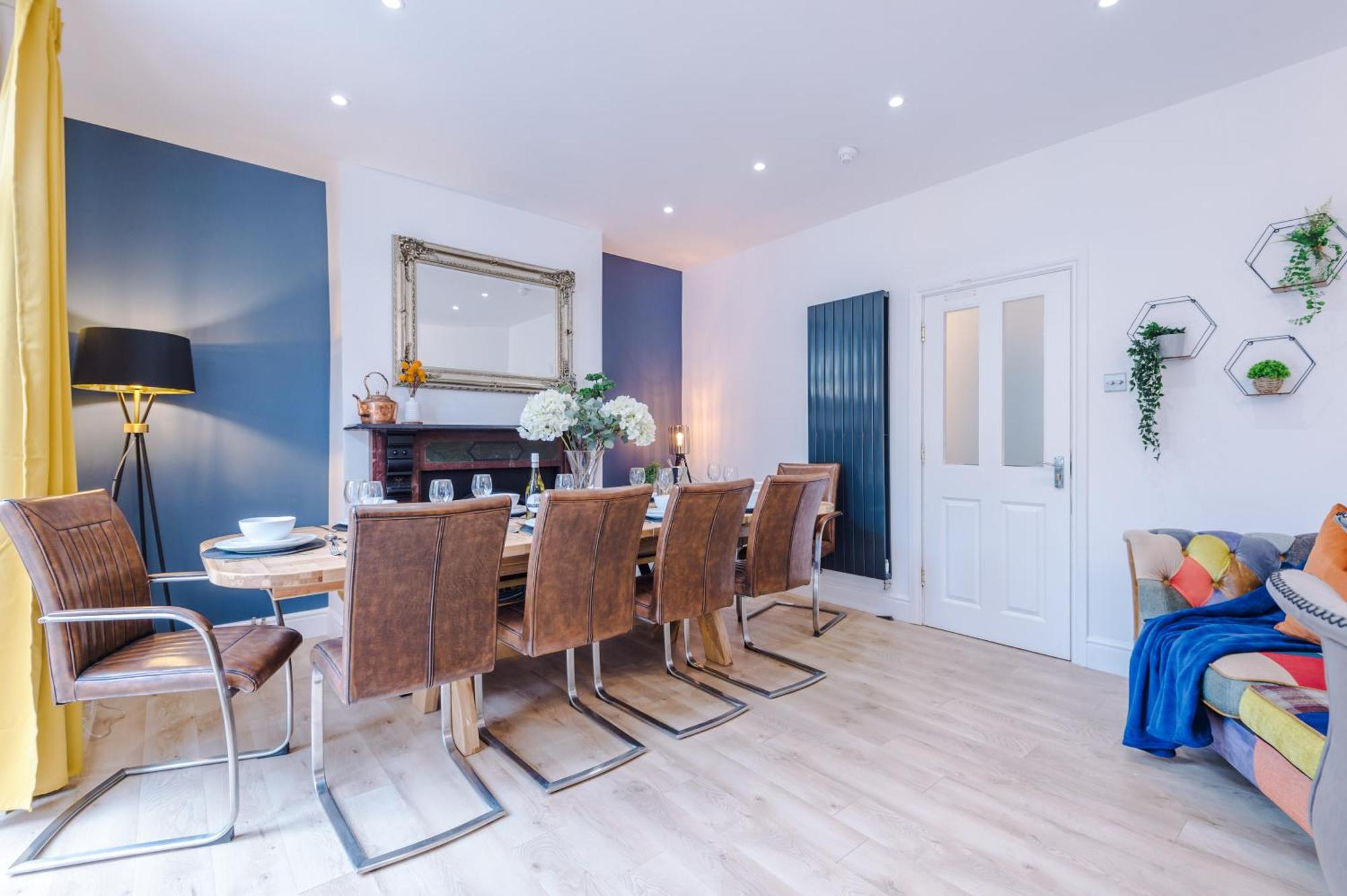 Incredible - Five Bedroom - 7 Actual Beds - 6 Bathroom House By Purestay - Central Bath With Parking Bagian luar foto