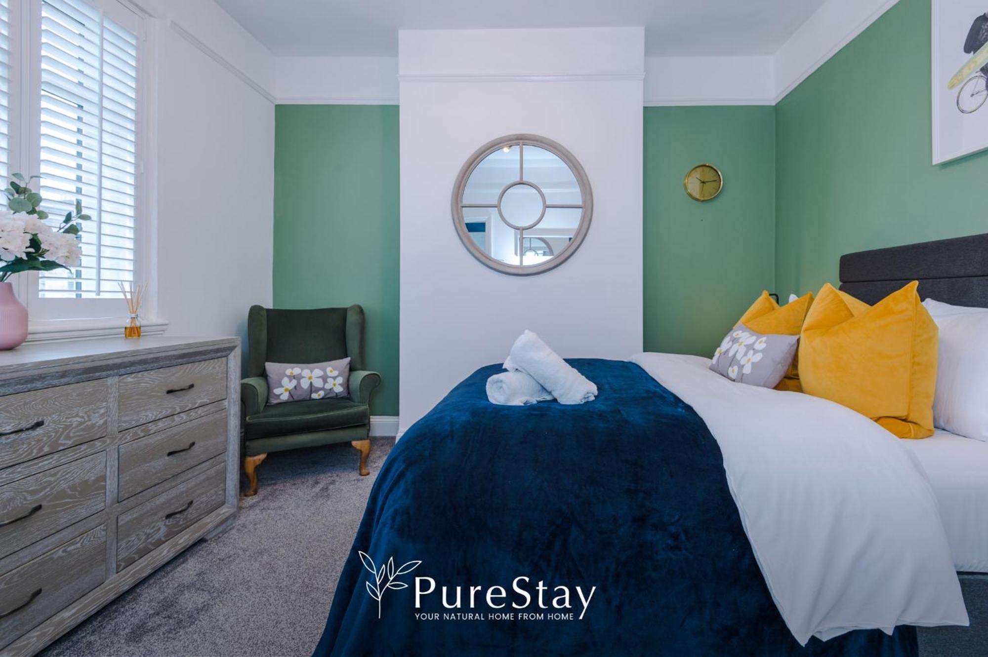 Incredible - Five Bedroom - 7 Actual Beds - 6 Bathroom House By Purestay - Central Bath With Parking Bagian luar foto